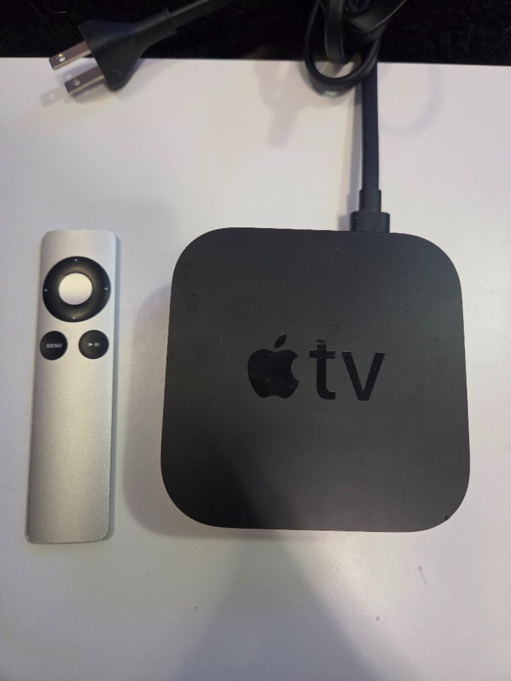 Apple TV 4k 1st Generation 32GB Model A1842 - Media Streamer - Fully Functional